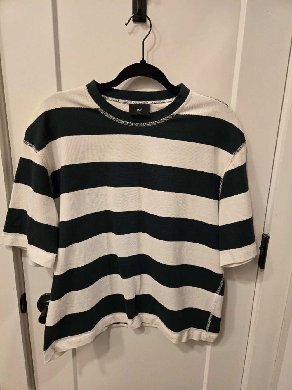 H&M Green & White Striped T-Shirt Sz M